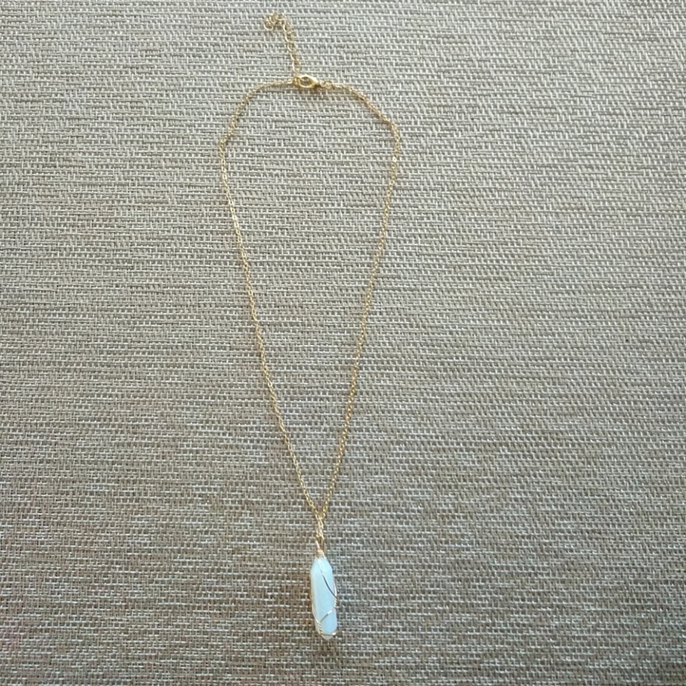 👉 3/$15 - Crystal necklace